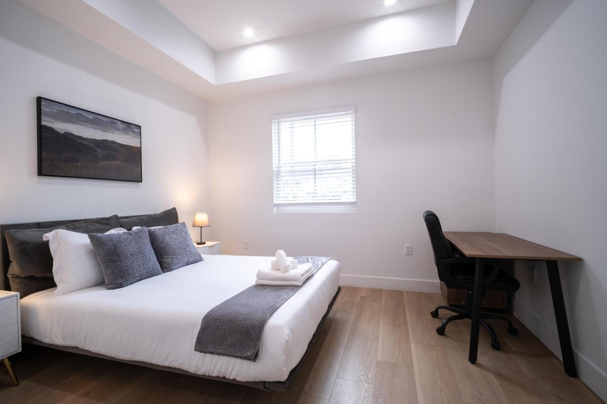 Stylish Private By Downtown La With Private Parking Guest house Los Angeles