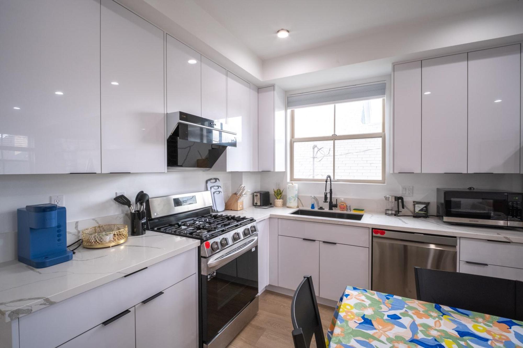Guest house Stylish Private By Downtown La With Private Parking *