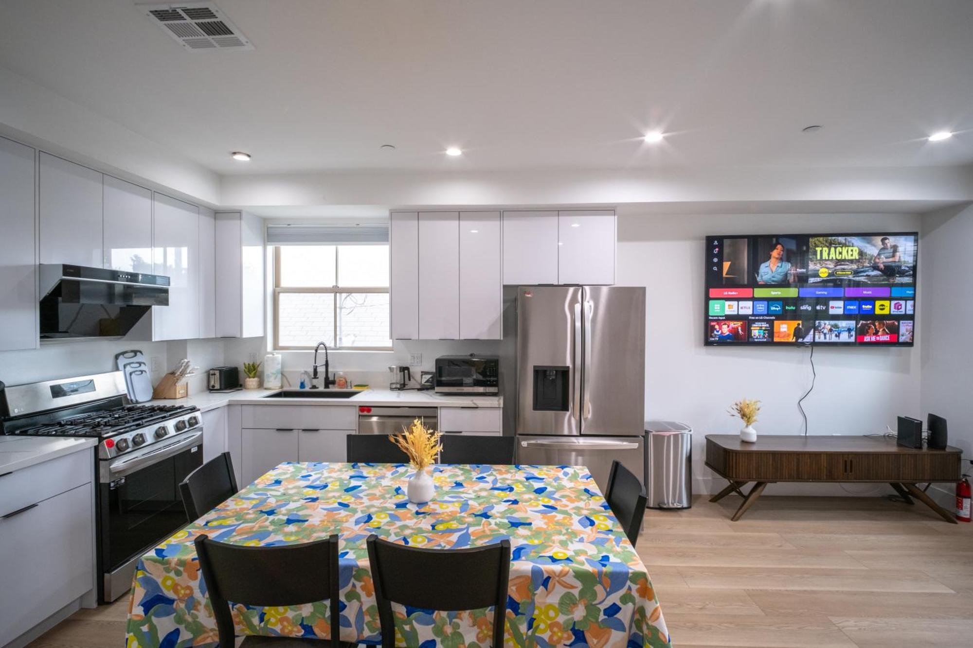 Stylish Private By Downtown La With Private Parking *